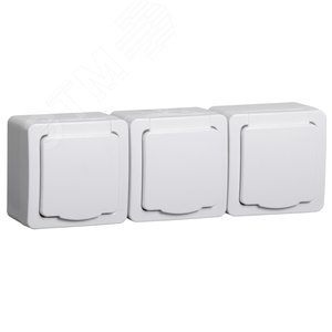 Гермес PLUS Розетка тройная с заземлением наружная белая IP54